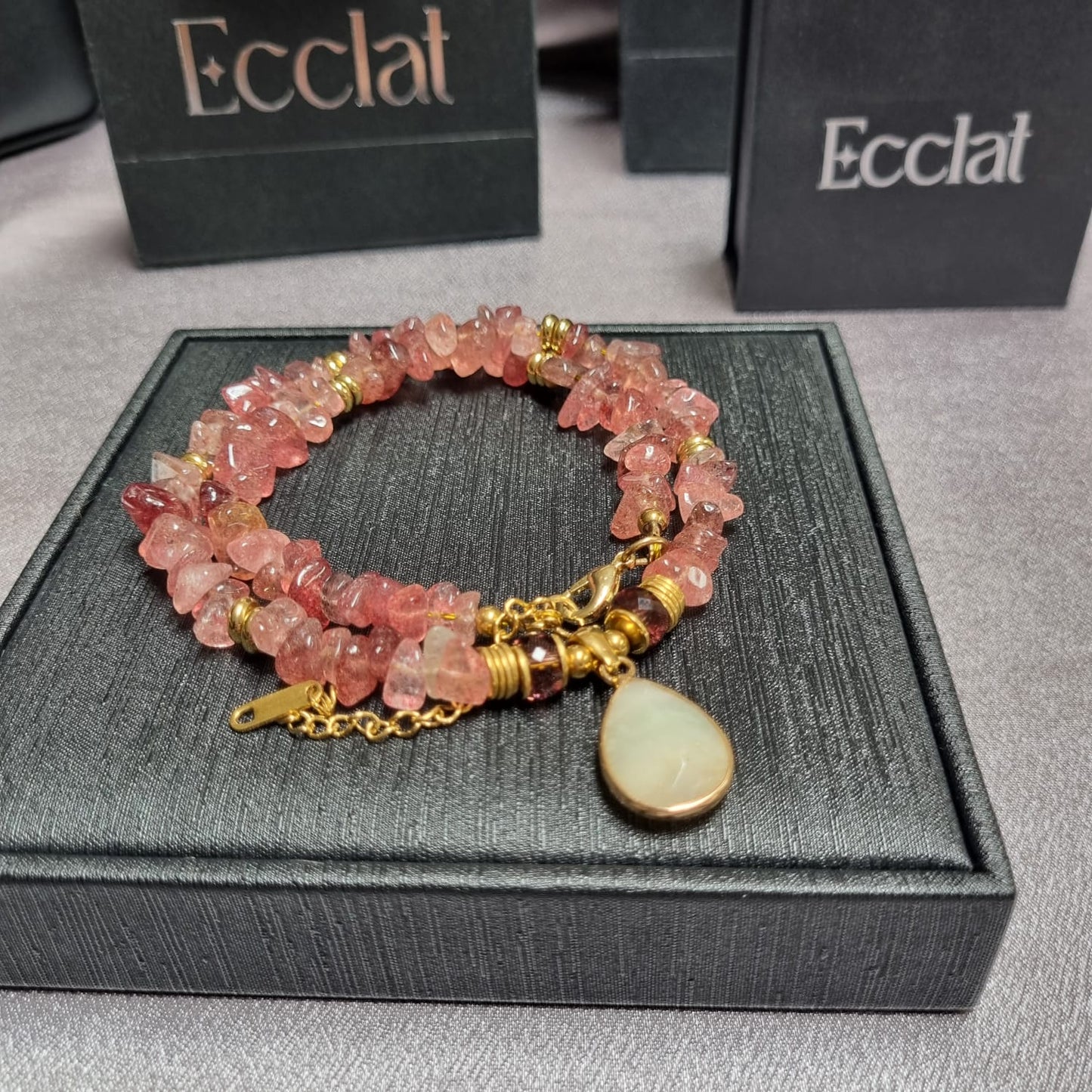 Collar Lagrima Rosa - cuarzo y turquesa blanca
