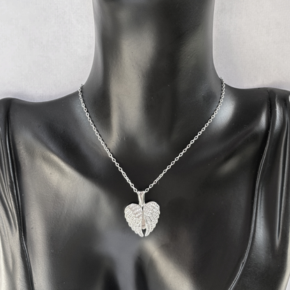 Collar Alas de Amor Personalizable